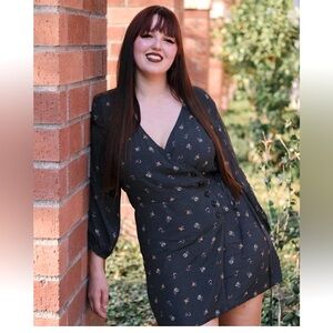 Skylar Madison Puff Sleeve Floral Wrap Mini Dress Women's Size Small